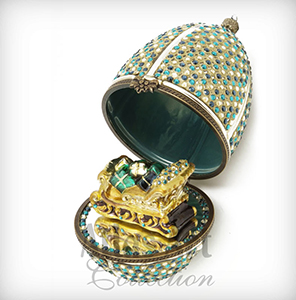 Шкатулка-яйцо a la Faberge с подарком