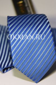 Набор Aristokrat галстук с платком с голубыми косыми линиями и фактурным орнаментом