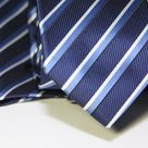 Набор Aristokrat галстук с платком респектабельный темно-синего цвета с косыми голубыми и белыми полосками