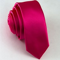 Узкий темно-розовый галстук